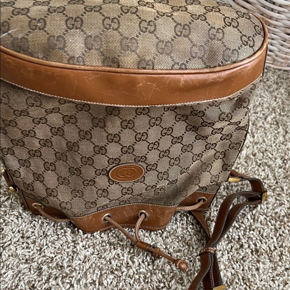 Gucci Brown GG Canvas Drawstring Shoulder Bag with Tan Leather Trim - Picture 9 of 16